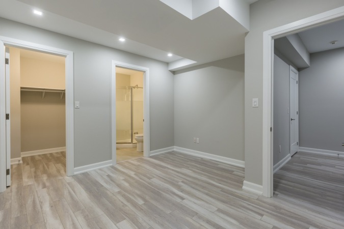 Beautiful empty room after repair